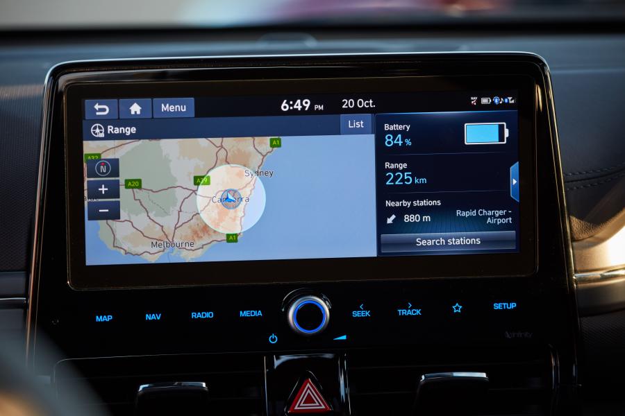 Детали интерьера Hyundai IONIQ electric (AE) 2019 года  (AU) (фото 31 из 35)